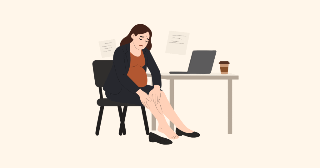 仕事で疲れている女性